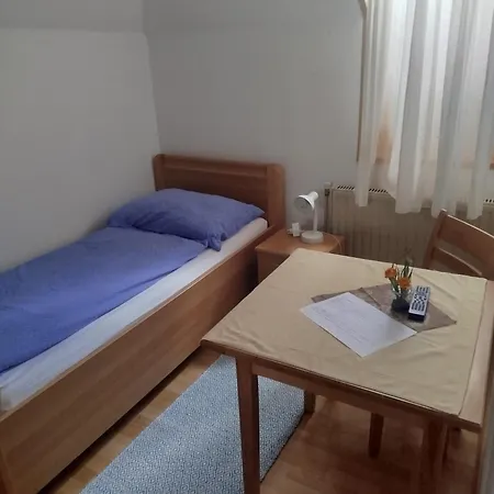 Zur Alten Schmiede Schlembach Sommerein